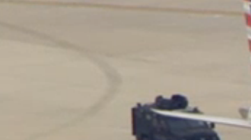 Las autoridades acudieron a la terminal de LAX para asesor la alerta.