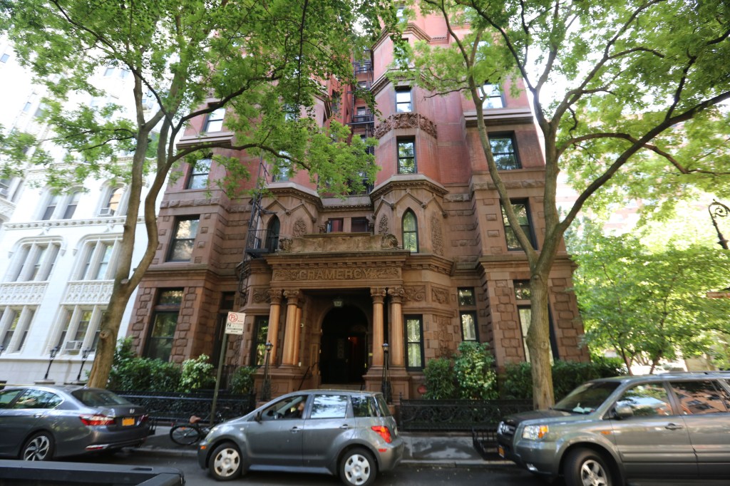 Gramercy Park - Manhattan - Nuestros Barrios. Photo Credito Mariela Lombard/El Diario NY.