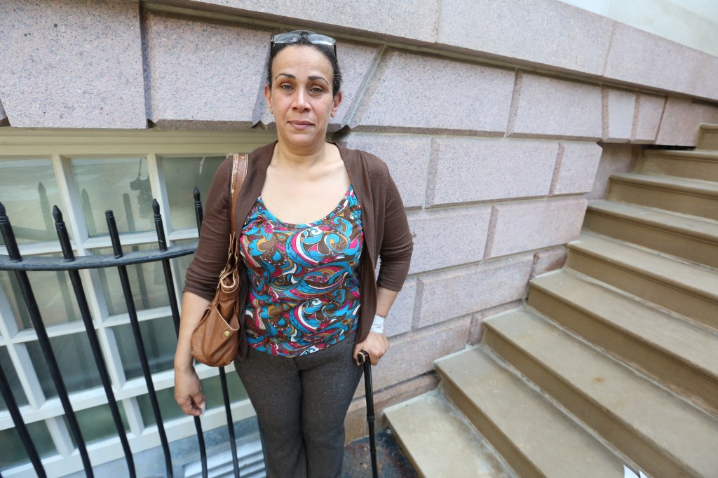 La inquilina afectada, Zoraida Conde, puertoriquena vive en Brooklyn.