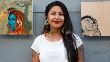 Lucero Vargas, artista mexicana que obtuvo su residencia por ser víctima de violencia doméstica. (Aurelia Ventura/ La Opinion)