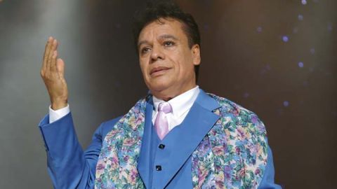 El cantante dijo a sus fans que recientemente había sufrido una caída.