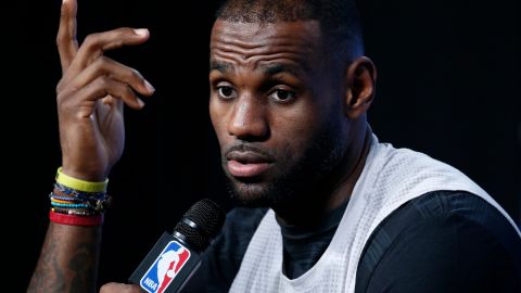 LeBron James encara el partido del miécoles como uno de vida o muerte para sus Cavaliers en las Finales de la NBA.