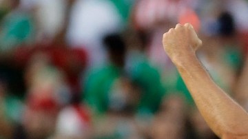 Javier Hernández, con goles se mete a la historia del Tri.