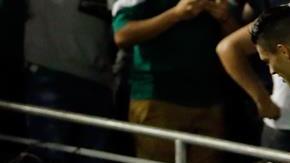 Oribe Peralta festeja el segundo gol de México.