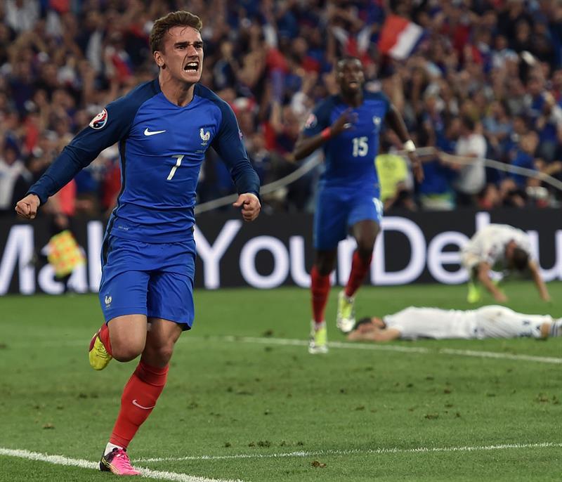 Antoine Griezmann Hair 2021 - Atlético de Madrid anuncia la ampliación de contrato de ...