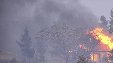 Más de 19,000 acres arden en llamas en el Valle Central de California.