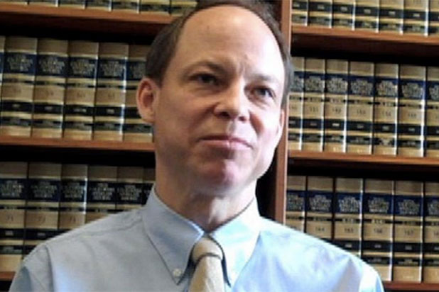 El juez Aaron Persky manejó dos casos similares recientes en California relacionados con el asalto sexual. 