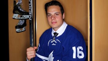 Auston Matthews espera convertirse en una 
estrella de los Maple Leafs de Toronto.