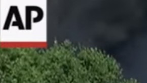 Las llamas estallaron tras el choque de dos trenes de carga, frente a frente, en Pandhandle, Texas.