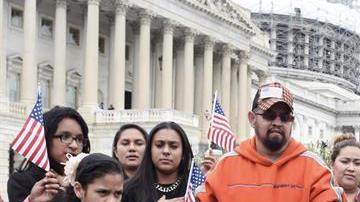 La violencia en Centraomérica obliga a los pobladores a dejar sus lugares de origen.