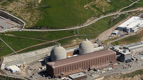 Vista aérea de la central nuclear de Diablo Canyon, que encuentra al borde del Océano Pacífico en Avila Beach en el condado de San Luis Obispo, California.