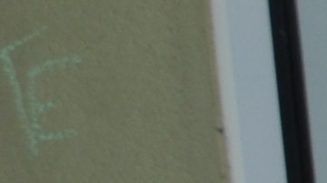 Tania Mercader llora la muerte de sus amigos, Juan Rivera y Luis Conde, propietarios de peluquería D'Magazine en Kissimmee.