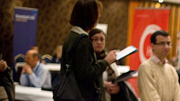 Los empleadores están obligados a confirmar el estatus migratorio de los trabajadores.