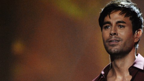 El gobierno local se niega a desvelar la cifra exacta que pagaron al cantante.