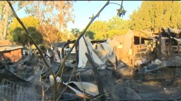 Al menos 10 caballos murieron en el siniestro que cobró vida en un establo de Montebello.