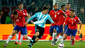 Chile inutilizó a Messi en el Nacional de Santiago.