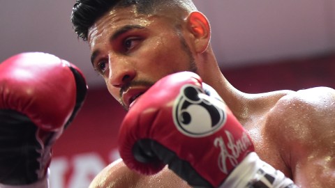 Mares reaparecerá tras su derrota a manos de Leo Santa Cruz en agosto del año pasado.