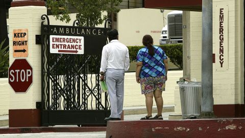 Un gasto médico inesperado puede llevar a algunos a grandes dificultades financieras. Foto: Getty