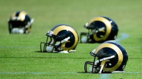 Rams cascos helmets