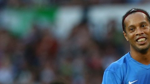 Ronaldinho Gaúcho, la magia persistente.