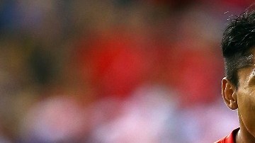 Raúl Ruidíaz no dirá jamás que el gol que le metió a Brasil fue con la mano.