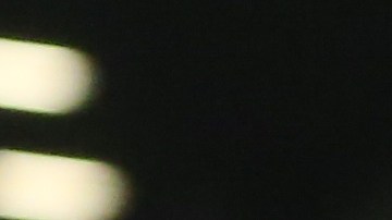 Keith Thurman conecta un gancho de derecha a Porter.