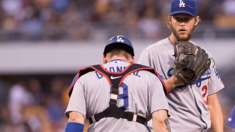 Clayton Kershaw durante su última salida, el domingo en Pittsburgh. El astro había estado lanzando con dolor.