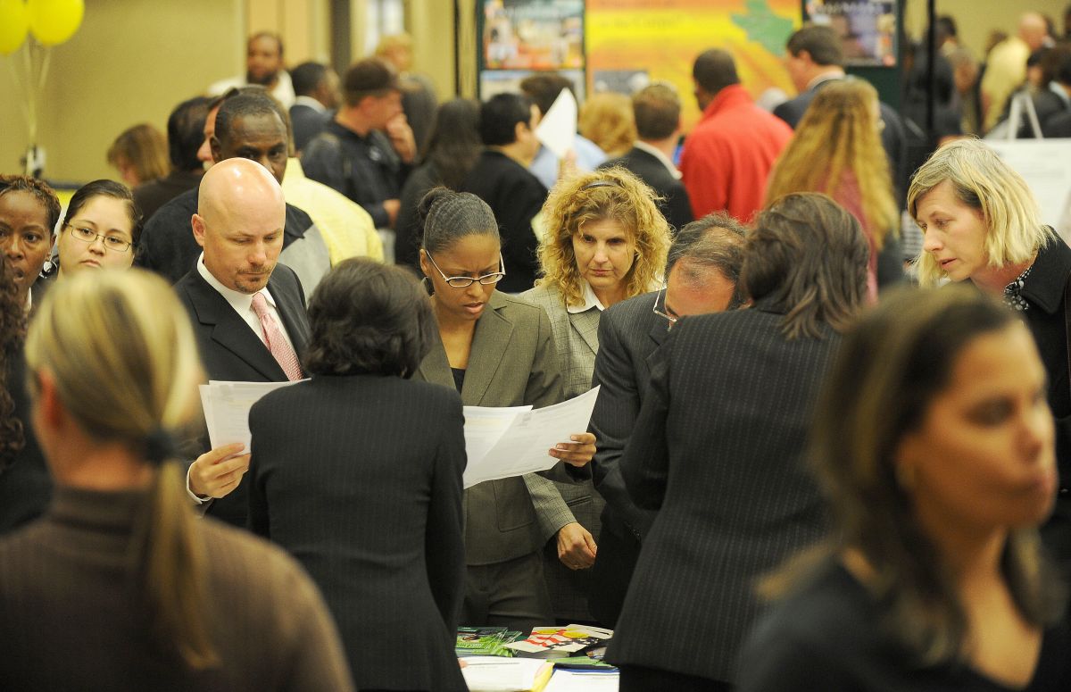 ¿en Busca De Empleo Visita La Feria De Trabajo En Los Ángeles Este Finemk 4202