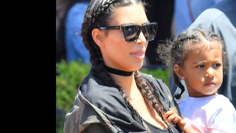 Kim Kardashian con la pequeña North.
