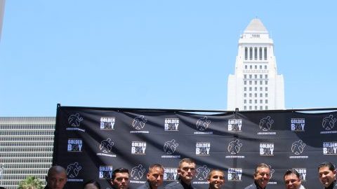 Policías, boxeadores y Óscar de la Hoya unen fuerzas para ayudar a la Fundación Susan G. Komen.