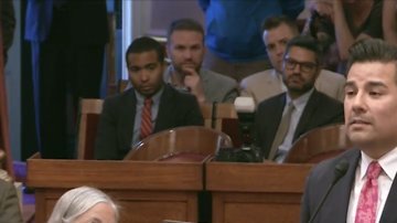 El senador Ricardo Lara, de Bell Gardens, el primer senador abiertamente gay en la legislatura de California reacciona ante la masacre de Orlando.