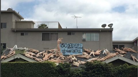 La escena recrea la matanza de Orlando, Florida. /INSTAGRAM