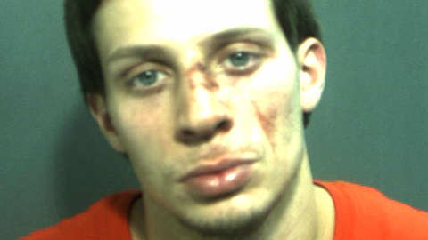 Nicholas Matthew Schonwit de 26 años fue arrestado por