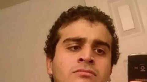 Sobrevivientes cuentan la aterradora experiencia del ataque al club gay Pulse en Orlando.