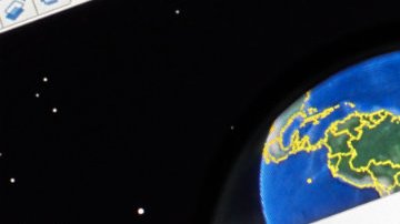 Google ofrece mapas reales, más detallados y limpios.