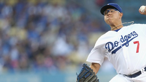 Julio Urías, pircher mexicano