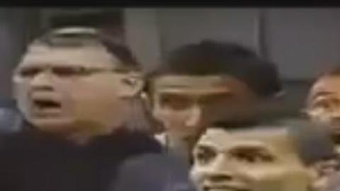 La vecindad 'albiceleste' no quiere que 'El Chavo Messi' se vaya.