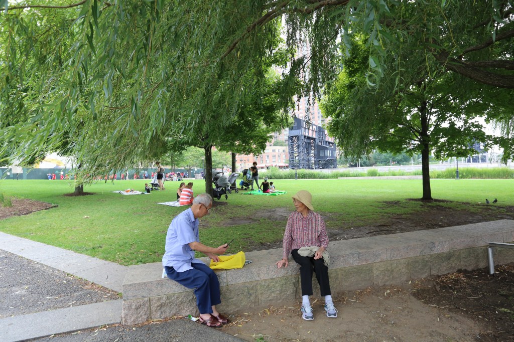 Nuestros Barrios - LIC, Queens - Gantry Plaza State Park. Photo Credito Mariela Lombard/El Diiario NY.