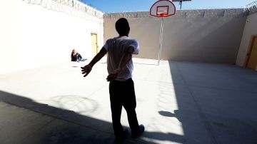 La Opinión tuvo acceso exclusivo al nuevo centro de detención de inmigrantes en Otay Mesa.