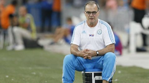 Varios medios especulan que Bielsa se convertirá en el nuevo timonel de Argentina.