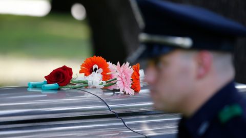 El policía murió durante una persecución.