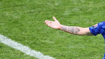 Pese al susto, Rakitic continúa de vacaciones con su familia.