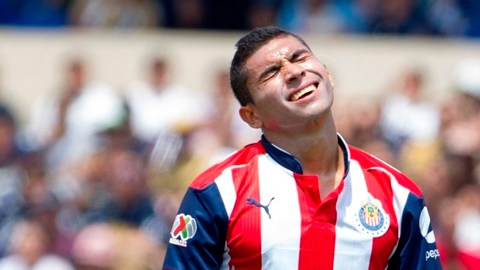 Chivas no dio una en su debut contra Pumas en el Clausura 2016.