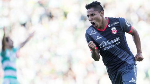Raúl Ruidíaz marcó el segundo triplete en lo que va del torneo.