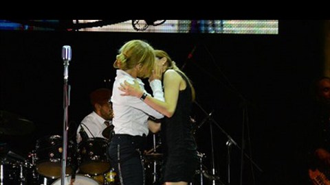 Las dos cantantes mexicanas se conocieron en el programa "La Voz".