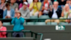 Venus Williams avanzó a cuartos de Wimbledon tras vencer a Suárez.