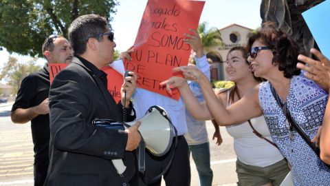 Varias personas acusan al abogado Rogelio Morales de indiscriminadamente demandar a negocios latinos por presunta discriminación. /ALEJANDRO CANO, Especial para La Opinión