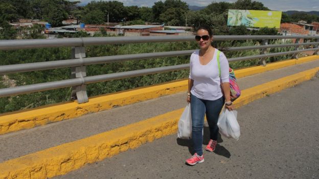 Marilyn Bautista no encontró las medicinas que buscaba pero sí algunos productos de higiene personal.