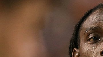 Tillman es muy querido también por su trabajo social.