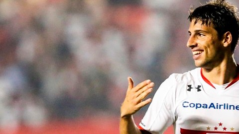 Jonathan Calleri del Sao Paulo es la nueva cara de la albiceleste olímpica.
